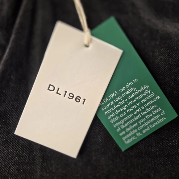 NWT DL1961 Hepburn Wide Leg High Rise Ankle Jeans | Sustainable Luxury Denim - Picture 9 of 9